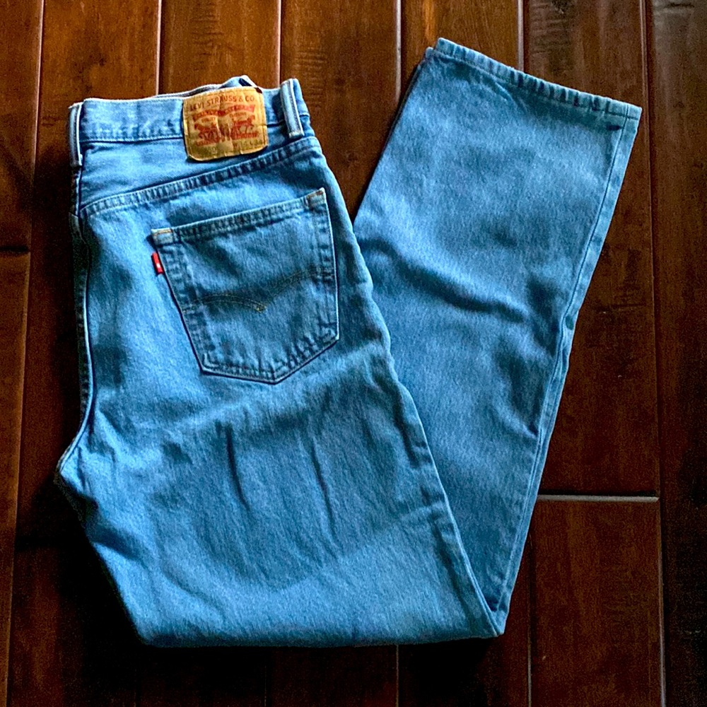 Mens Levi 550. 34 waist x 34 length